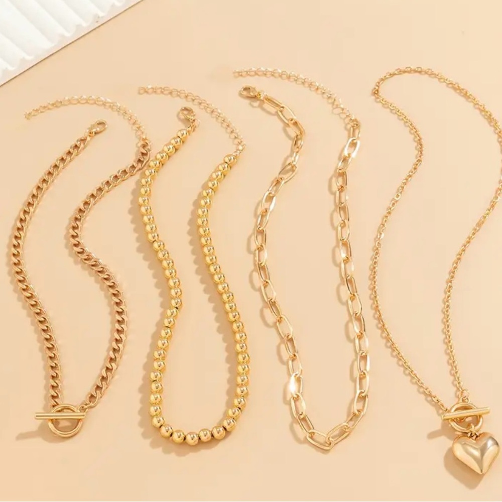 Gold Layered Heart Pendant Necklace - Picture 4 of 5
